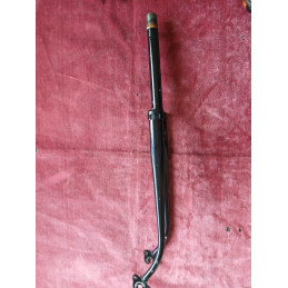 Overall length measurement of the 208mm steel bicycle fork