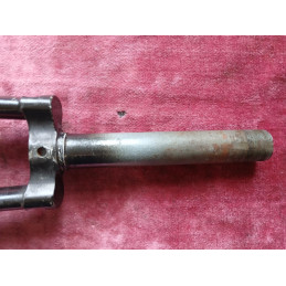 Pivot do garfo de aço 153mm – vista superior