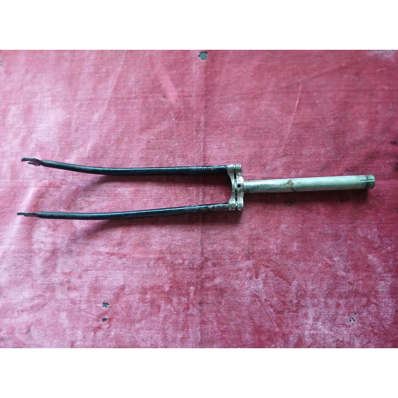 Fourche 228mm  en acier pour cadre de velo 25×100 700/650 D8