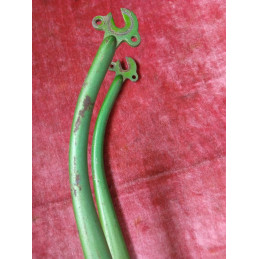 Under-crown view showing clearance for vintage touring bike tires