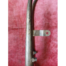Detailed view of the 25x100 thread section on the steel fork