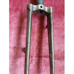 Right dropout detail on second-hand steel bicycle fork