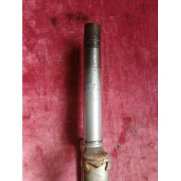 Full length studio shot of the 161mm steel bicycle fork