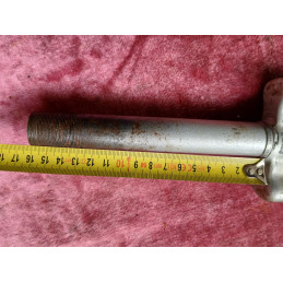 Top view of the steerer tube opening of the steel fork