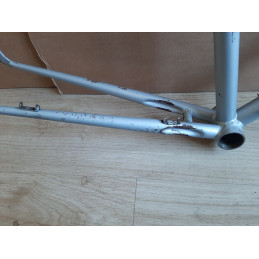 Bremssteg und Hinterbaustreben Peugeot 650A