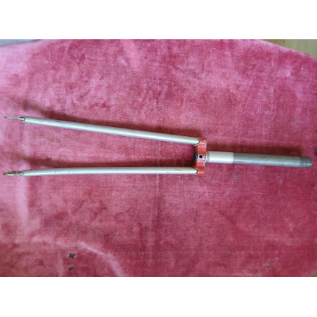 Fourche 234mm  PEUGEOT en acier pour cadre de velo 25×100 700/650 D8
