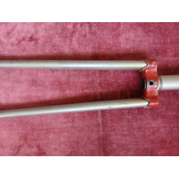 Fourche 234mm  PEUGEOT en acier pour cadre de velo 25×100 700/650 D8