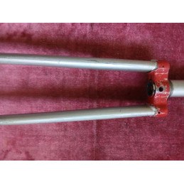 Fourche 234mm  PEUGEOT en acier pour cadre de velo 25×100 700/650 D8