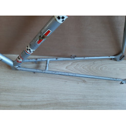 Bremsaufnahme hinten Peugeot 650A
