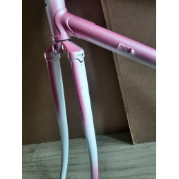 Ponteira de garfo e detalhes dos apoios de guarda-lamas