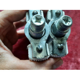 Pedais UNION Peugeot D10 – pormenor do desgaste do cromado