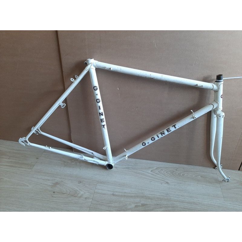 Ginet steel touring bike frame 650B vintage restoration profile view