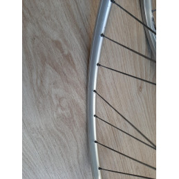 Roda traseira – distância 131.2 mm entre faces