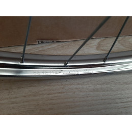 Roue avant ACIER BERETTA 28X1 1/2 clincher rims randonneuse D11