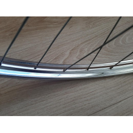 Roue avant ACIER BERETTA 28X1 1/2 clincher rims randonneuse D11