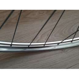 Roue avant ACIER BERETTA 28X1 1/2 clincher rims randonneuse D11
