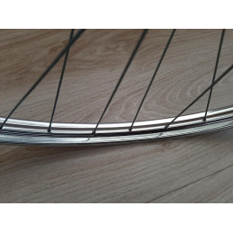 Roue avant ACIER BERETTA 28X1 1/2 clincher rims randonneuse D11