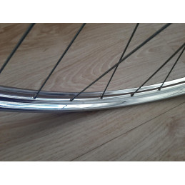 Roue avant ACIER BERETTA 28X1 1/2 clincher rims randonneuse D11