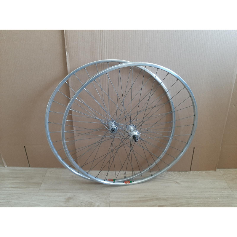 2 Roues MAVIC module E 700c hub maillard VELO DE ROUTE CLINCHER rims 126mm RO7