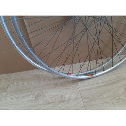 2 Roues MAVIC module E 700c hub maillard VELO DE ROUTE CLINCHER rims 126mm RO7