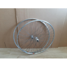 2 Roues MAVIC module E 700c hub maillard VELO DE ROUTE CLINCHER rims 126mm RO7