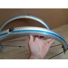 Garde-Boue LEFOL en Aluminium 6 cm pour velo randonneur 650 en bon état D9