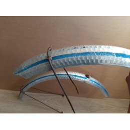 Garde-Boue LEFOL en Aluminium 6 cm pour velo randonneur 650 en bon état D9
