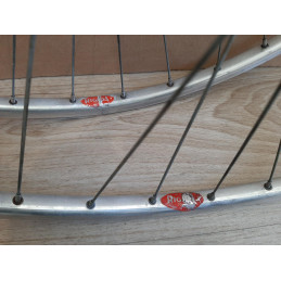 2 Roues RIGIDA AL 1320 700c clincher HUB ATOM 1979 122mm D10