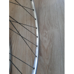 2 Roues RIGIDA AL 1320 700c clincher HUB ATOM 1979 122mm D10