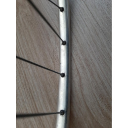 2 Roues RIGIDA AL 1320 700c clincher HUB ATOM 1979 122mm D10