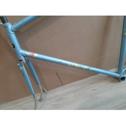 Bottom bracket threads and inner shell inspection