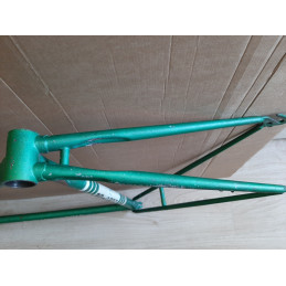 Pesagem real do quadro Mercier registando 3350g
