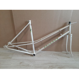 Cadre acier Peugeot 650 lady de 53cm vue latérale