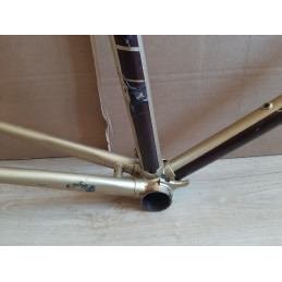 Seat tube measurement 56.5cm view
