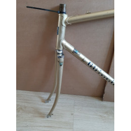 Détail de la peinture d'origine bleue Motobecane