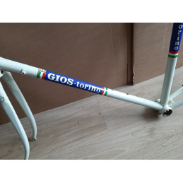 Mesure de précision de l'entraxe arrière de 127.4mm