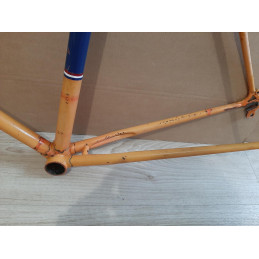 Vintage Handcrafted Steel Frame 56x56cm – Campagnolo Huret