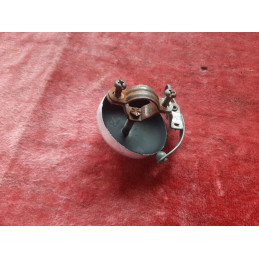 Vintage YWS bicycle bell D11 - close-up of internal ringer mechanism