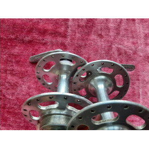 Vista mozzo Campagnolo 36 fori Colnago Bianchi