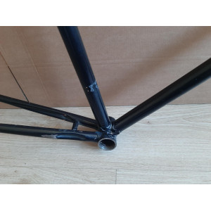 Lug craftsmanship detail on Liberia headtube