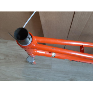 French thread bottom bracket shell Peugeot touring bike frame