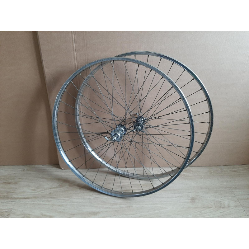 2 Roues DEA ACIER 650B clincher rims hub NEW STAR randonneuse PEUGEOT 123mm