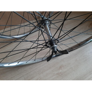 2 Roues DEA ACIER 650B clincher rims hub NEW STAR randonneuse PEUGEOT 123mm