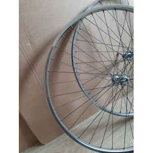 2 Roues DEA ACIER 650B clincher rims hub NEW STAR randonneuse PEUGEOT 123mm