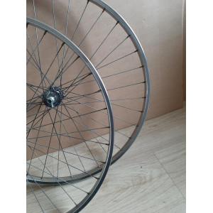 2 Roues DEA ACIER 650B clincher rims hub NEW STAR randonneuse PEUGEOT 123mm
