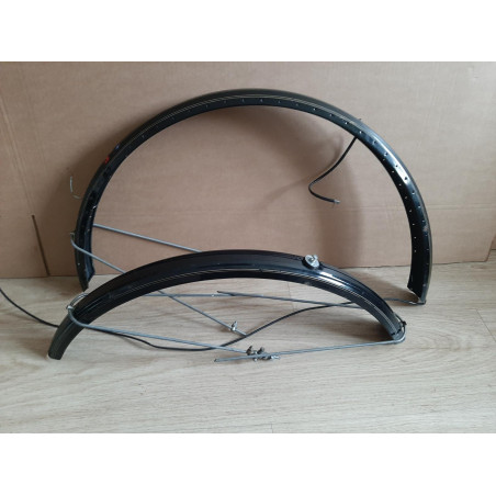 Garde-boue en acier 55mm pour vélo randonneur 650 - Vue d'ensemble du profil métallique