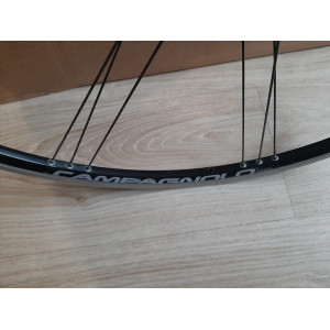 Roue avant campagnolo vento G3 700c HUB CAMPAGNOLO  jante à pneu 24H