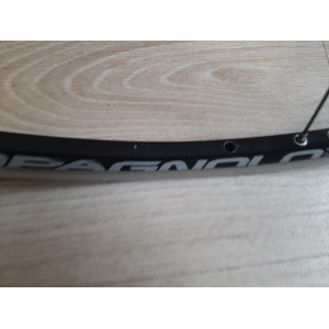 Roue avant campagnolo vento G3 700c HUB CAMPAGNOLO  jante à pneu 24H