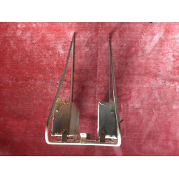 Coppia Cassetta Porta Attrezzi Metallo Peugeot Anni '40-'50 - Prospettiva Dettagliata