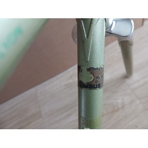 Patte arrière et entraxe de 125.8mm du cadre de route